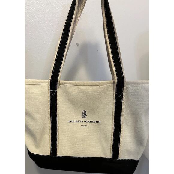 The Ritz-Carlton Canvas Boat Tote Bag Beige Blue Beach 5 Star Luxury RARE Naples - Picture 12 of 16
